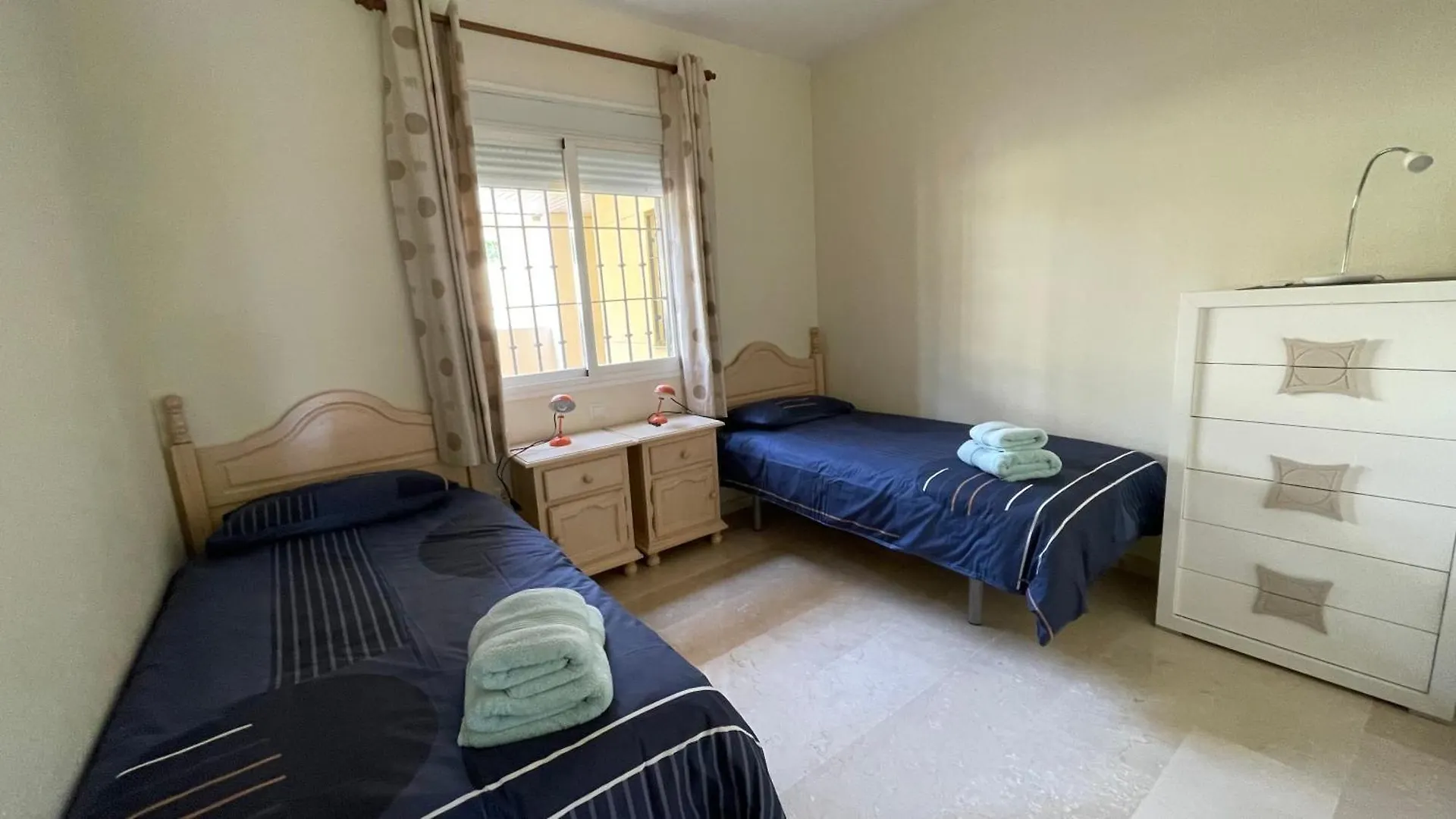 Intermobiliaria Rentals - Puerto Alto B3 11 Estepona